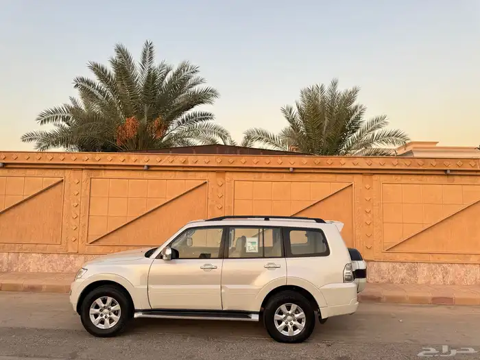 متسوبيشي باجيرو 2019 مالك واحد عداد قليل 4