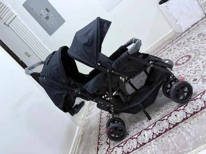 للبيع  عربة أطفال مزدوجة بحالة ممتازة 7