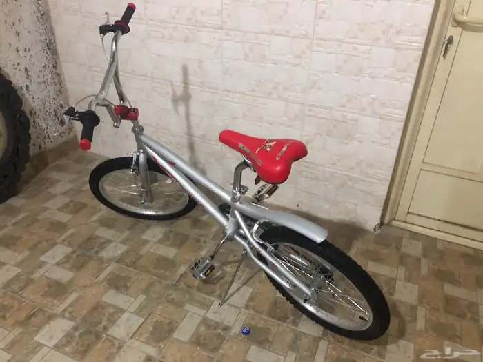 سيكل كوبرا فضي مقاس 20 3