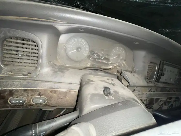 فورد جراند ماركيز 2011 فل كامل تشليح 1