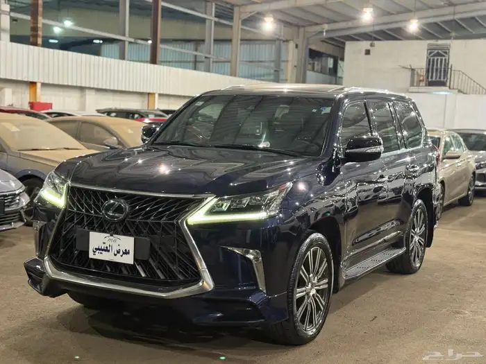 للبيع لكزس LX570 موديل 2018 فل كامل اف اسبورت 1