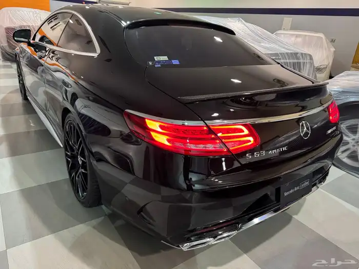 S63 AMG طلبية خاصة ملكي مخزن بحالة الوكالة للمستخدم 9