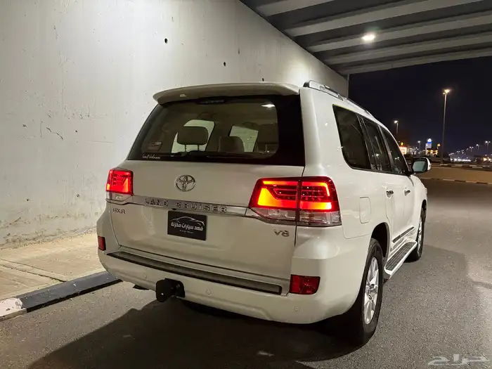 جيب لاندكروزر 2018 ديزل 11