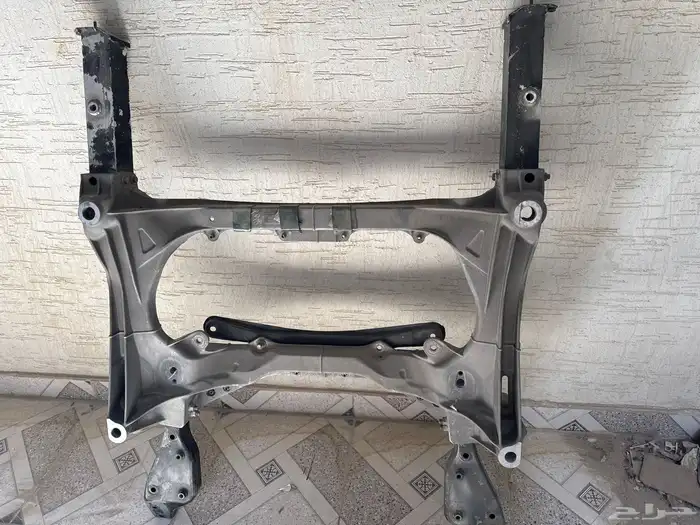 كمر لكزس بحاله ممتازه 460 يركب من موديل 2007فما فوق 5