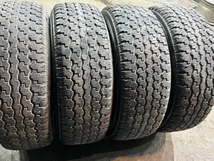 جنوط   رفرف مع كفرات دنلوب مقاس 275 70 16 تاريخ 21 30