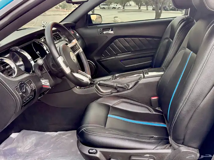 فورد موستنج GT قير عادي قمة النظافة 2010 31