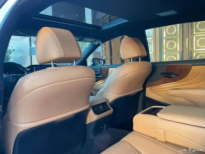 للبيع لكزس LS350 سعودي مالك اول 2024   AA 34