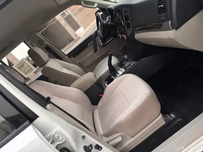 ميتسوبيشي باجيرو GLS 2022 19