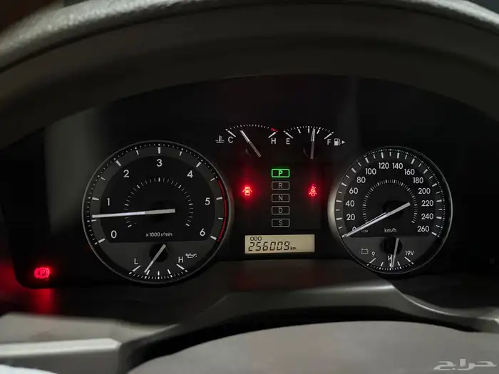 جيب لاندكروزر 2018 ديزل 15