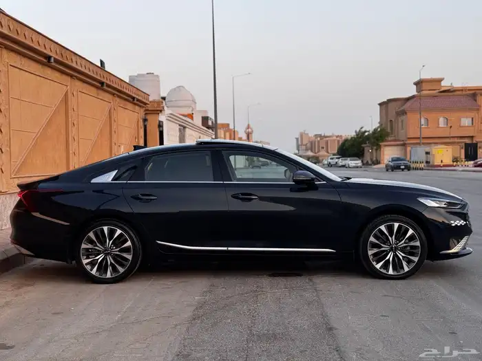 كيا K8 2023 هايبرد 7