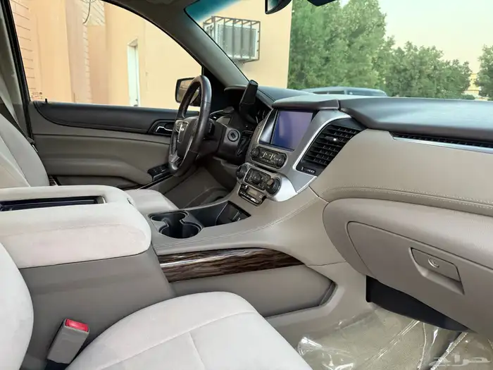 للبيع جي ام سي 2016 دبل مخزن شبه الجديد 12