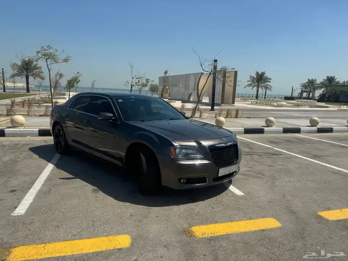 للبيع كرايسلر 300S فل كامل 2014 نظيفة ونادرة بفئتها 8
