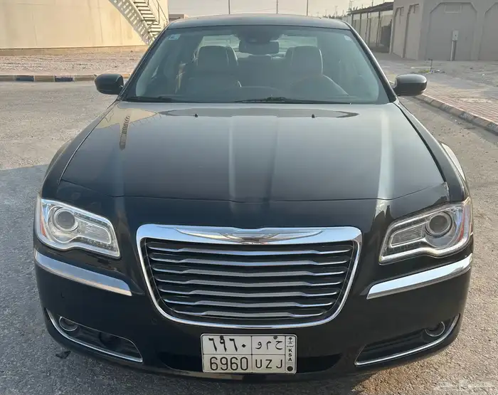 للبيع كرايسلر اسود 0