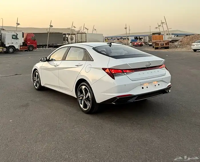 هونداي النترا 2021 ( بنزين ) فل كامل بدون فتحه سقف للبيع 5