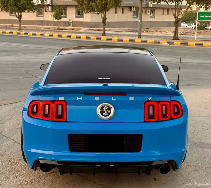 فورد موستنج GT قير عادي قمة النظافة 2010 8