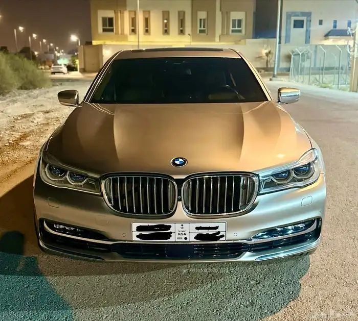بي ام دبليو 750Li 2016 ممشى قليل 1