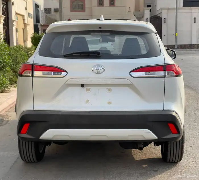 تويوتا- كورولا كروس-2025-بطاقة جمركية- بنزين- اصفار 6