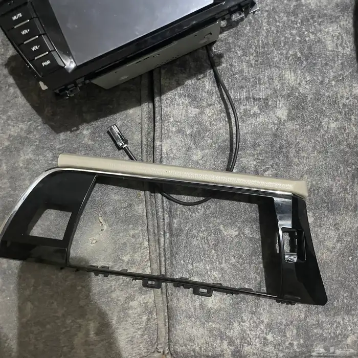 شاشة كورولا 2015 2