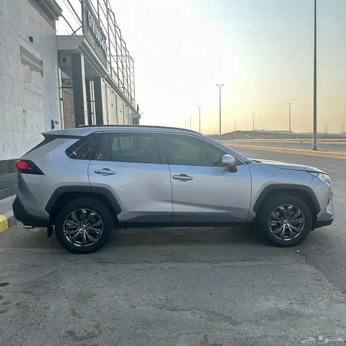 تويوتا راف فور RAV4 2023 12