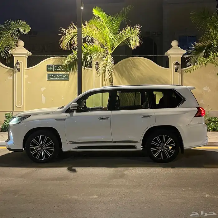 LEXUS LX570 2016 جيب لكزس 6