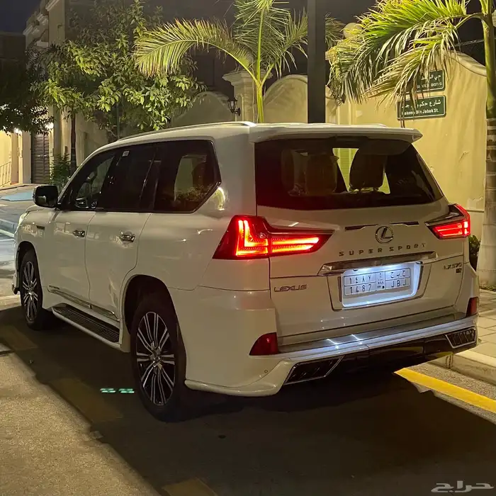 LEXUS LX570 2016 جيب لكزس 0