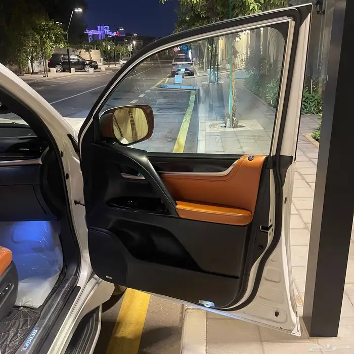LEXUS LX570 2016 جيب لكزس 9