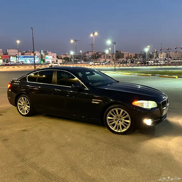 بي ام دبليو الفئة الخامسة 5