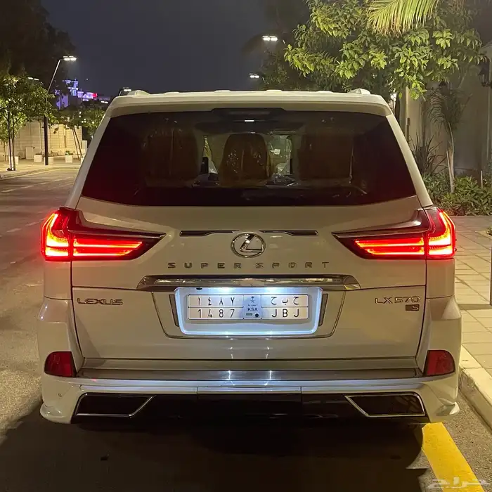 LEXUS LX570 2016 جيب لكزس 1