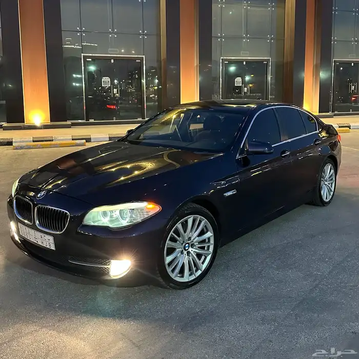 بي ام دبليو الفئة الخامسة 1