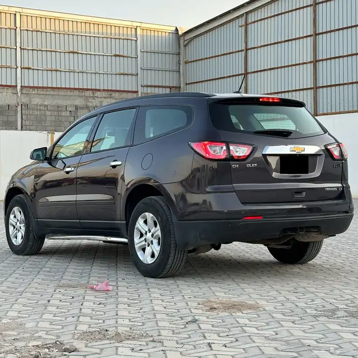 شفروليه ترافس 2015 سعودي عائلي ثلاث صفوف 4