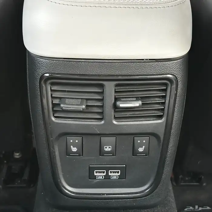 كرايزلر 2021 C300s (V6) 16