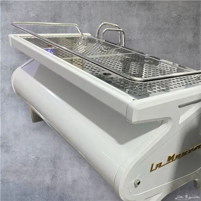 للبيع مكينه قهوه احترافية La Marzocco 2