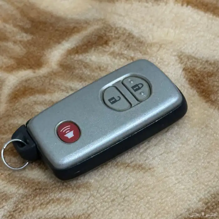 مفتاح لاندكروزر 0