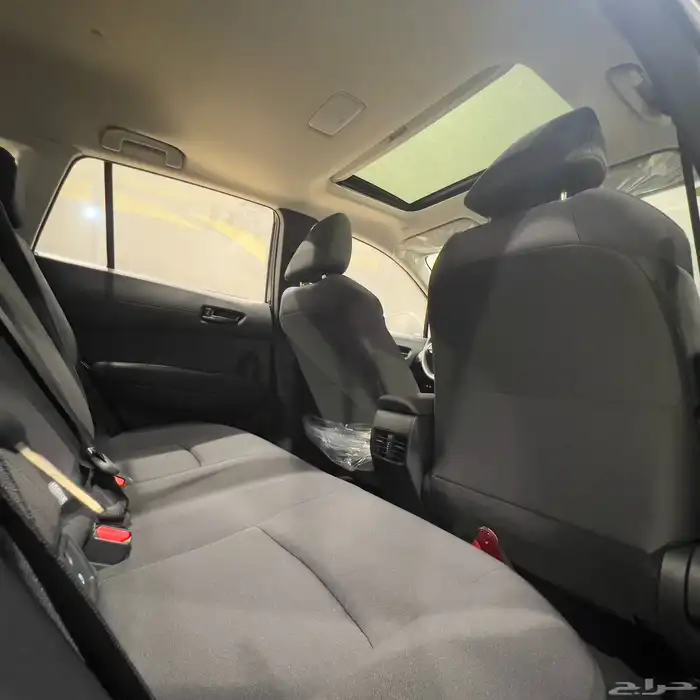 كورولا كروس بنزين فل 2025 14