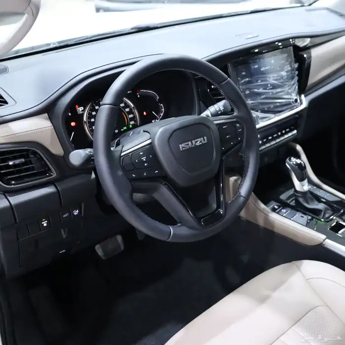 ايسوزو جيب MUX فل كامل دبل 2025 4