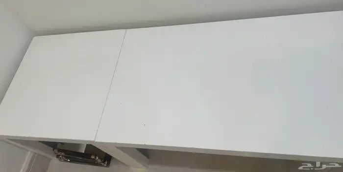طاولتين من ايكيا بيضاء 0