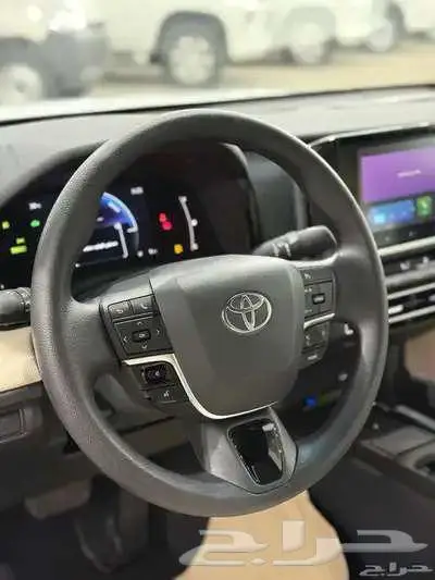 كامرى E هايبرد 2025 سعودى كاش واقساط 5