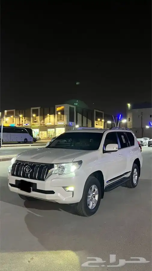للبيع تويوتا برادو 2023 نص فل V6 سعودي 0
