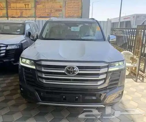 تويوتا لاندكروزر VX 2025 هايبرد متوفر اقساط و كاش 7
