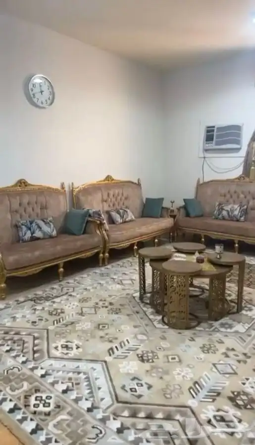 كنب وطاولات 2