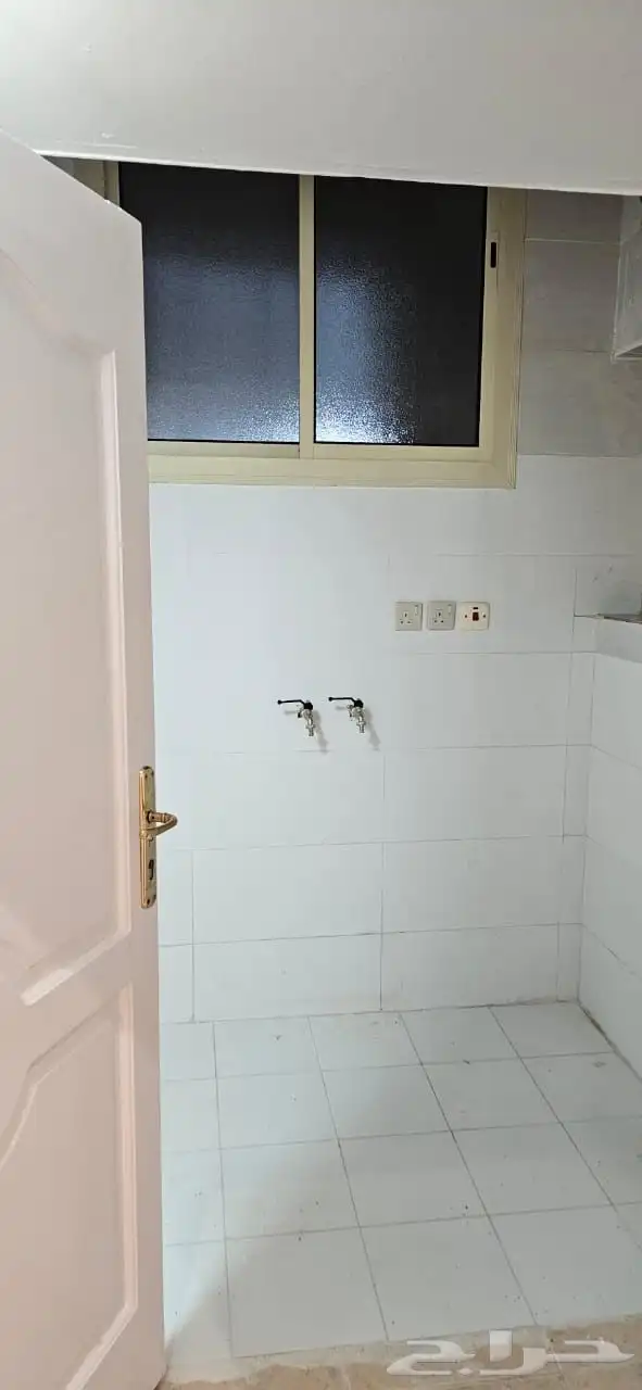 شقة اربع غرف مكيفه ومطبخ حي البدراني وخمس غرف العنزي 5