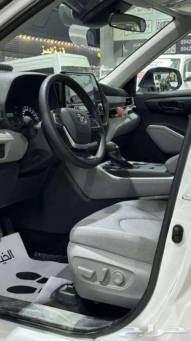 تويوتا هايلاندر LE 4X2 هايبرد 2025 14