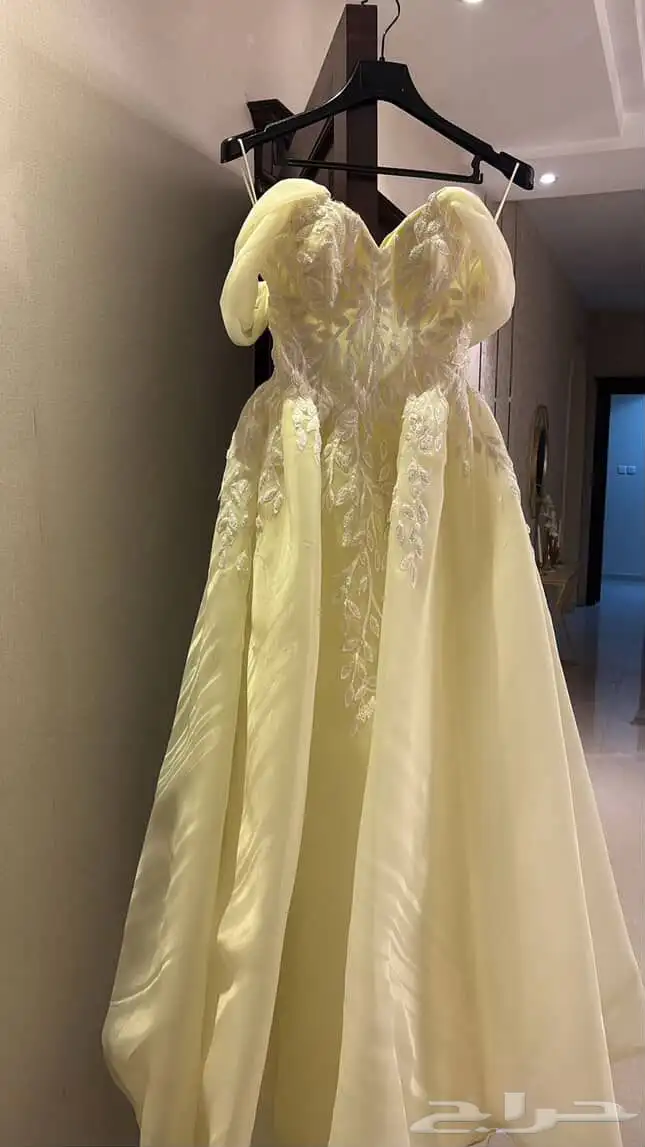 فستان سهره وملكه 2