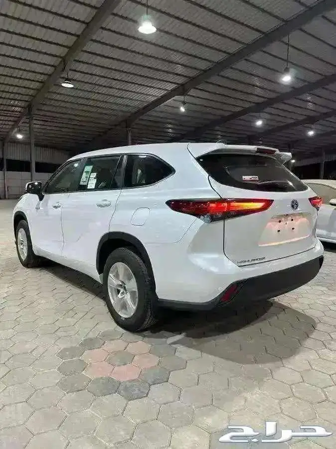 تويوتا هايلاندر LE دبل 2025 (عرض 50 50 بنك الانما بدون ربح) 1