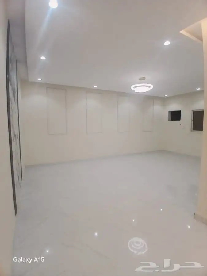 شقه كبيره للبيع 2