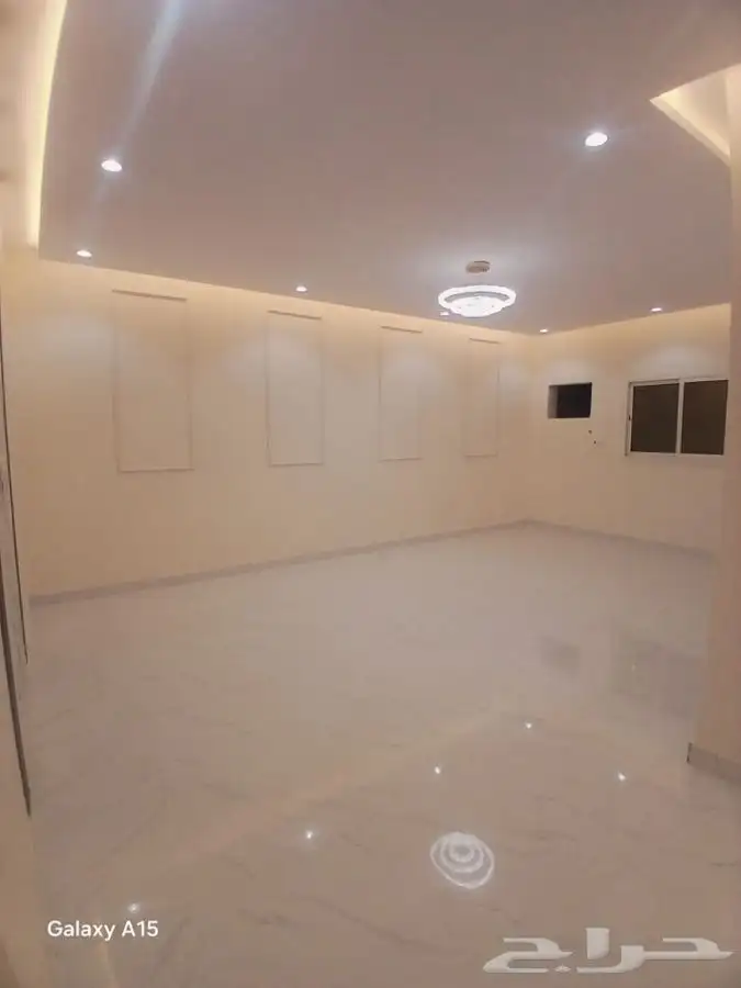 شقه كبيره للبيع 22