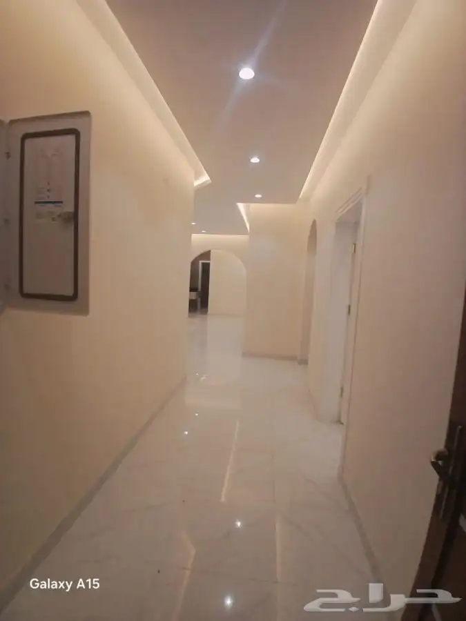 شقه كبيره للبيع 23