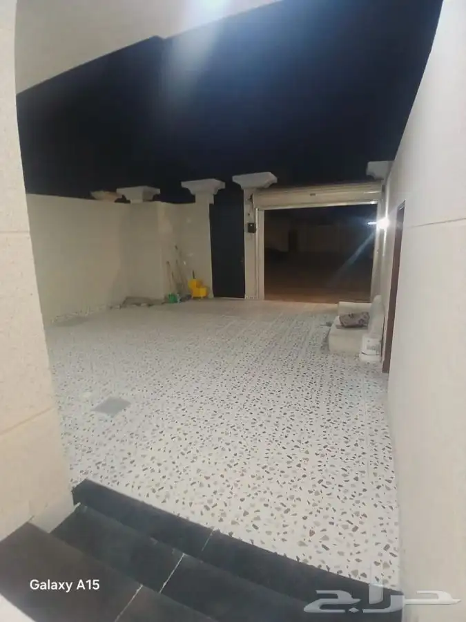 شقه كبيره للبيع 0