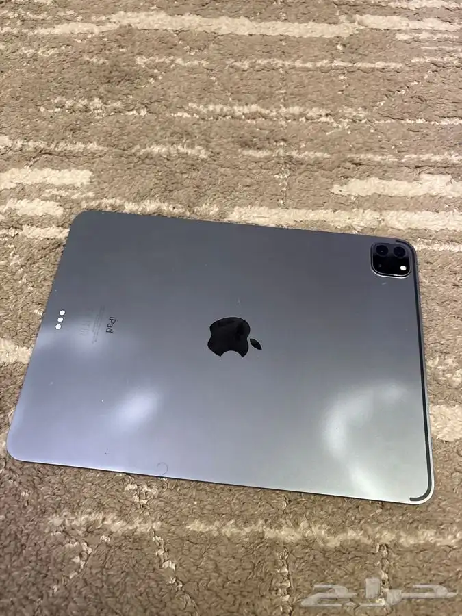للبيع ايباد 22 فيه بس الي ب صوره فقط ع السوم 1