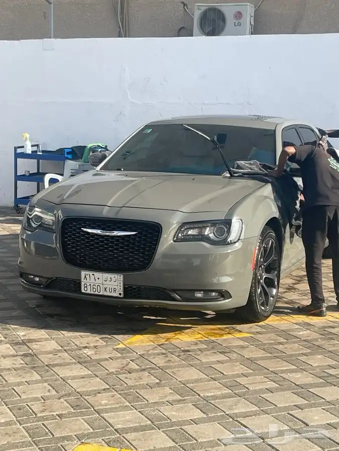 كرايزلر 300s v6 3